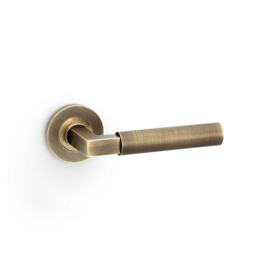 Hurricane Plain Door Handles On Round Rose