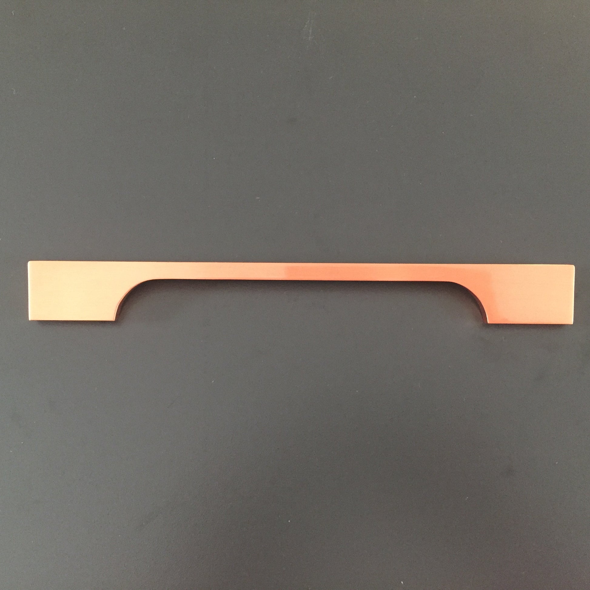 Bioko Brushed Copper Bar Handle - 192mm Centres