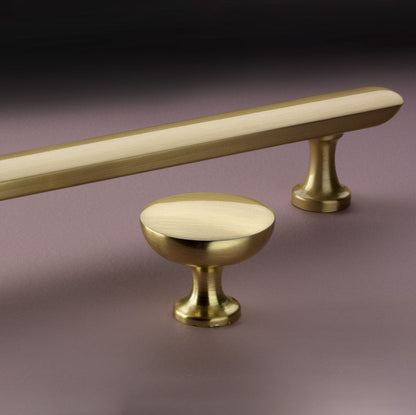 Crofts & Assinder Dorchester Brushed Satin Brass 38mm Cabinet Knob With Matching Handle