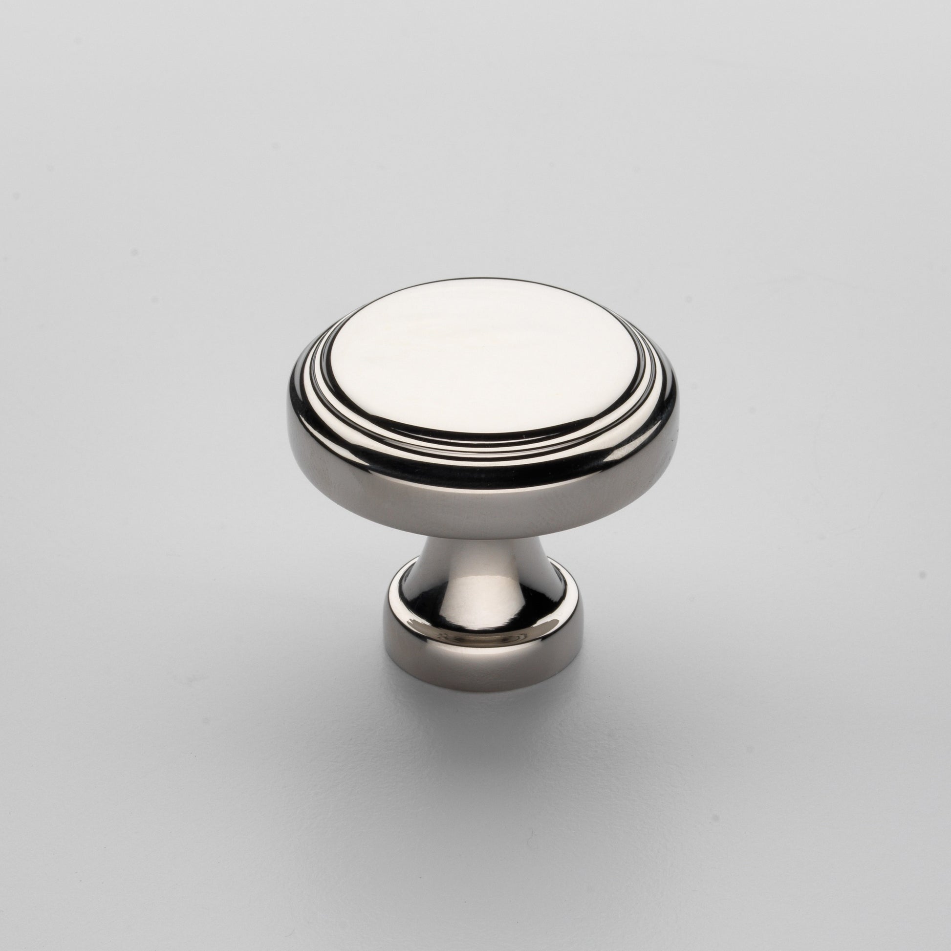 Knightsbridge Solid Brass Cabinet Knob in Polished Chrome Finish
