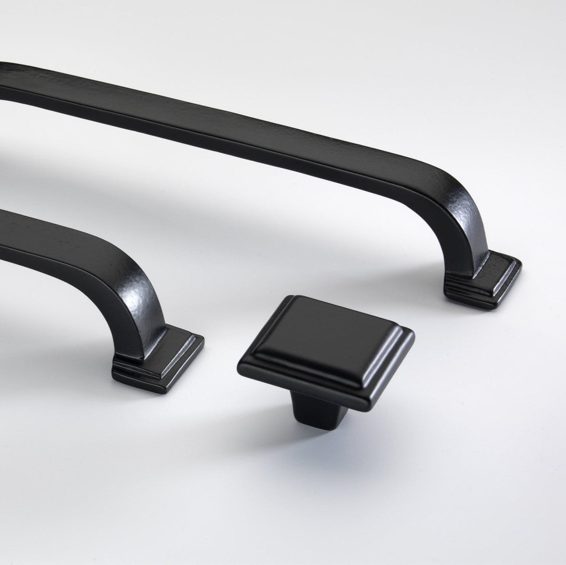 Windsor Matt Black Cabinet Bar Handle - 160mm Centres